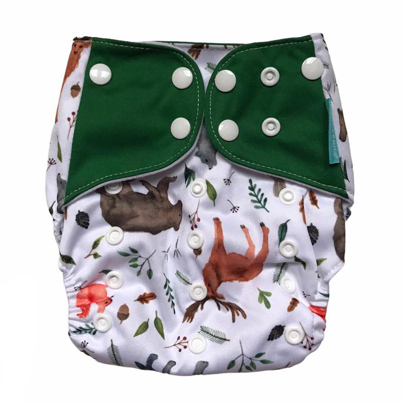 Set 4 scutece bebe, 1 săculeț pentru transport si 8 inserții absorbante, Reutilizabile, Lavabile, Impermeabile, Marime Reglabilă 3kg-15kg, Verde/Alb - Linovit Store