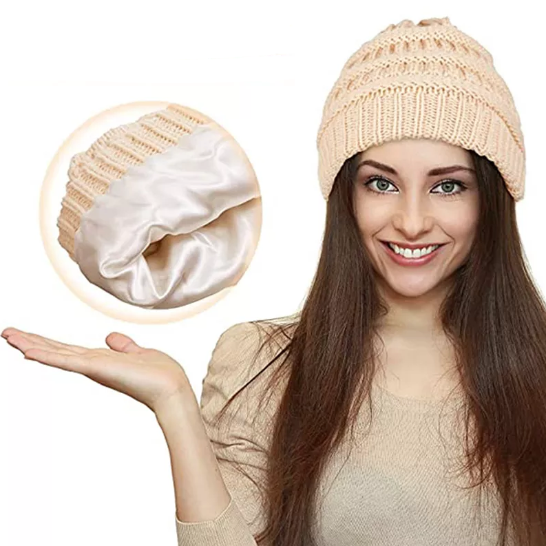 Fes de iarnă cu interior din satin pentru protecția părului - Linovit Store