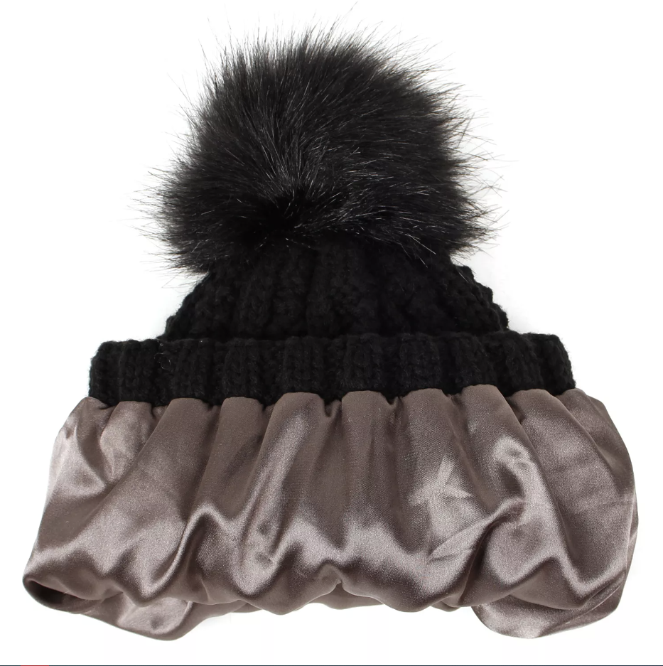 Fes de iarnă cu pompon și interior din satin pentru protecția părului - Linovit Store