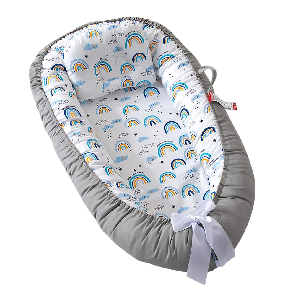 Cosulet Bebelusi pentru Dormit tip Baby Nest, cu Doua Fete, 0-24 Luni, 90x55cm, Husa Bumbac, Confort & Siguranta, Alb/Gri deschis